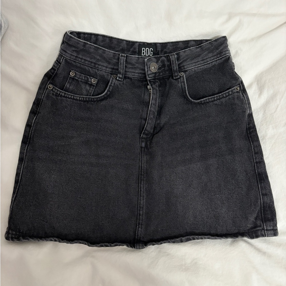 URBAN OUTFITTERS BDG skirt